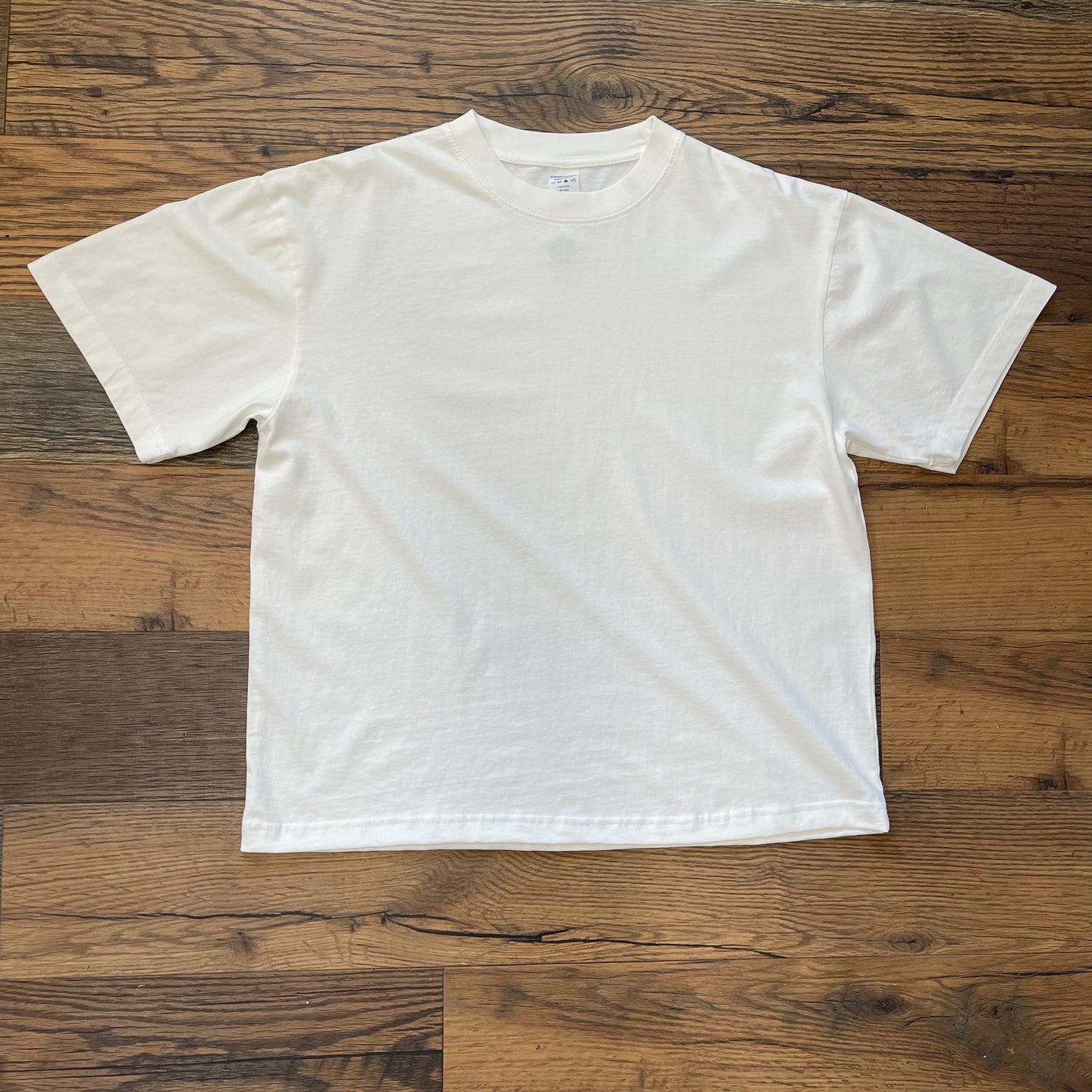 Cropped Cream White Tee