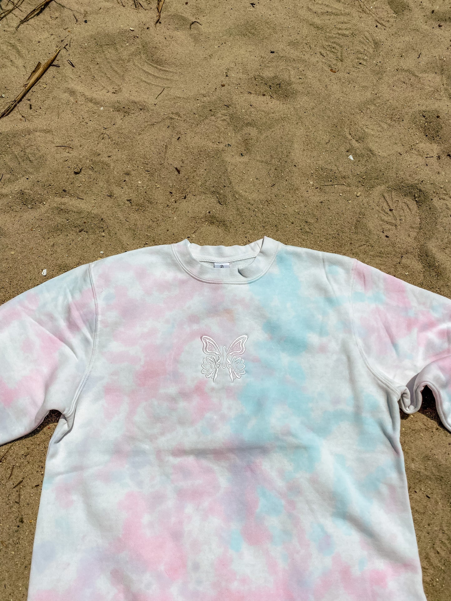 Surf Lotus Crew Neck