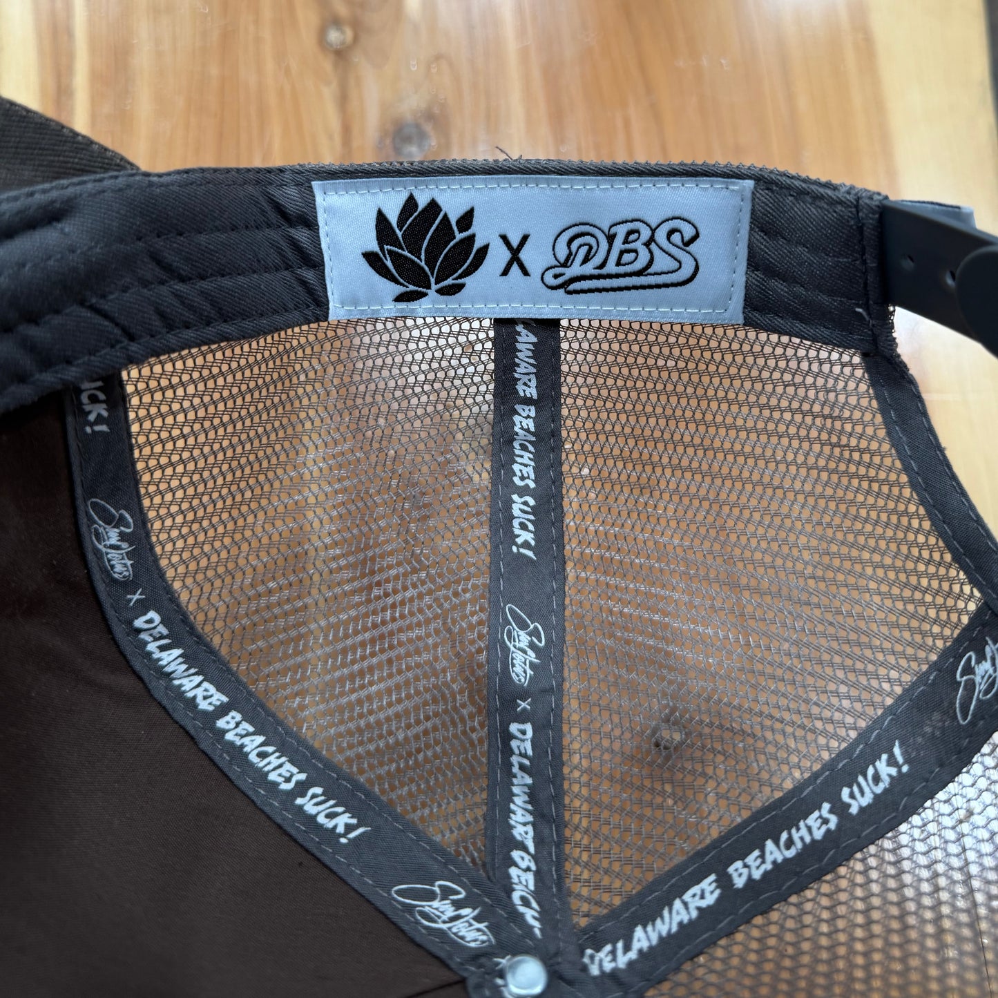 DBS x Surf Lotus Hat - Brown