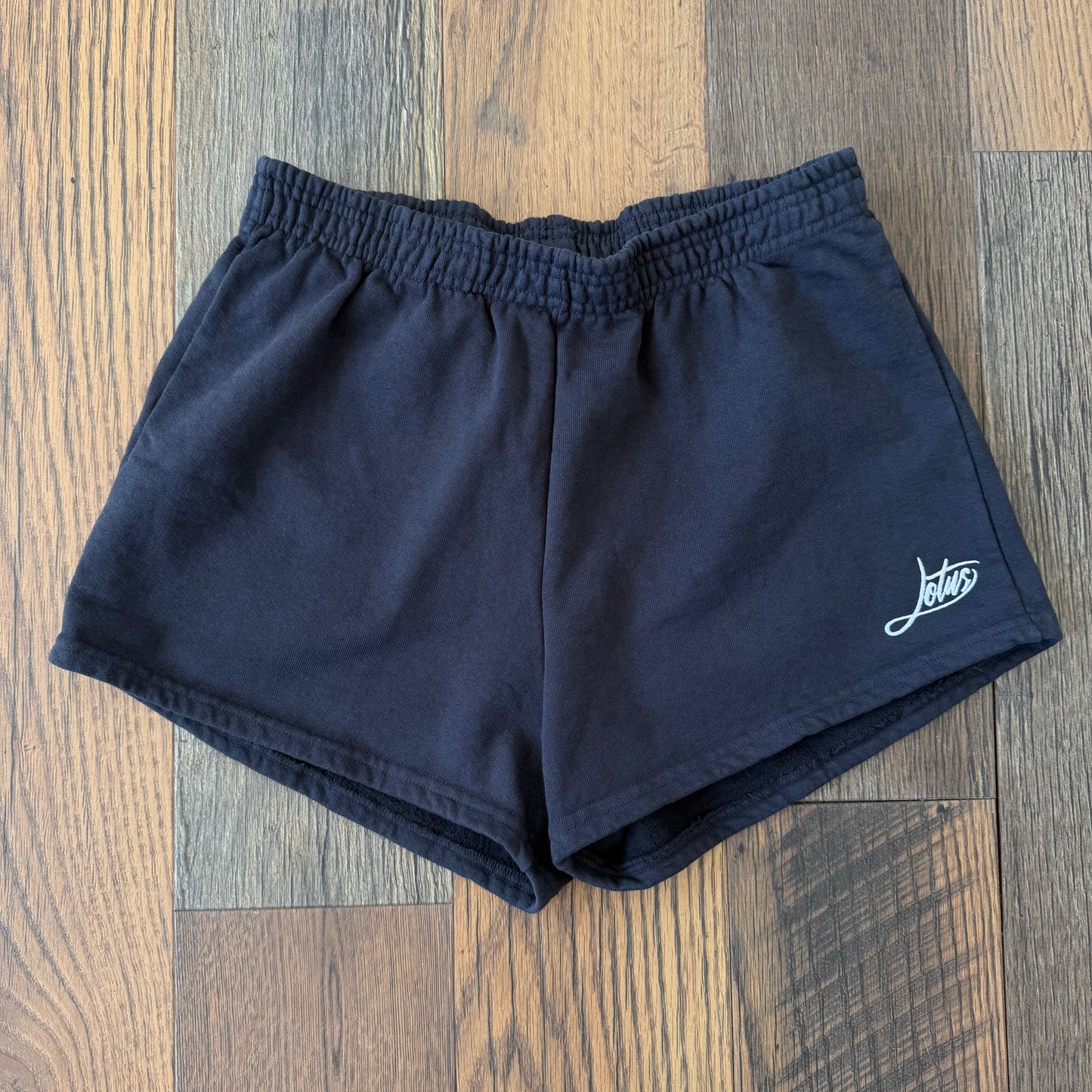 Women’s Lotus Script Heavy Fleece Shorts - Cadet Blue